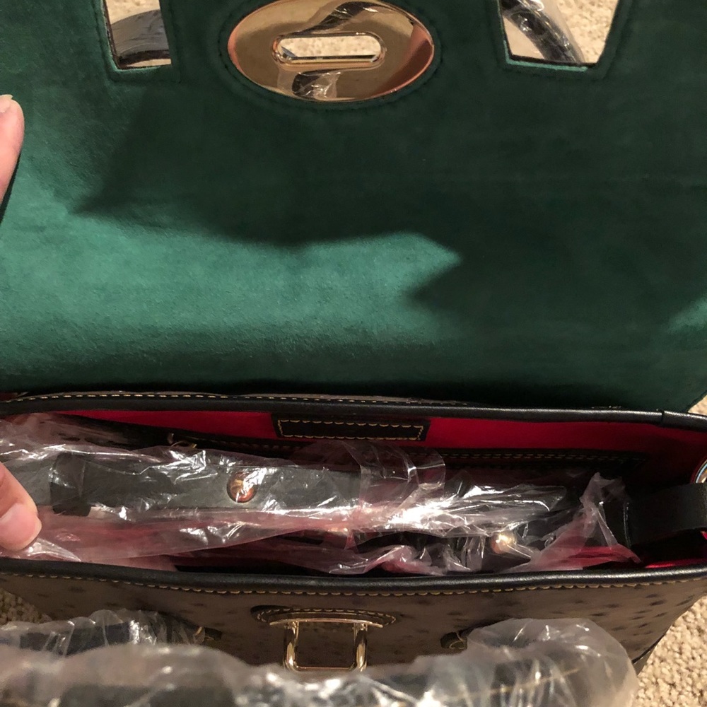 Brand New Dooney & Bourke Purse - Picture 5 of 5